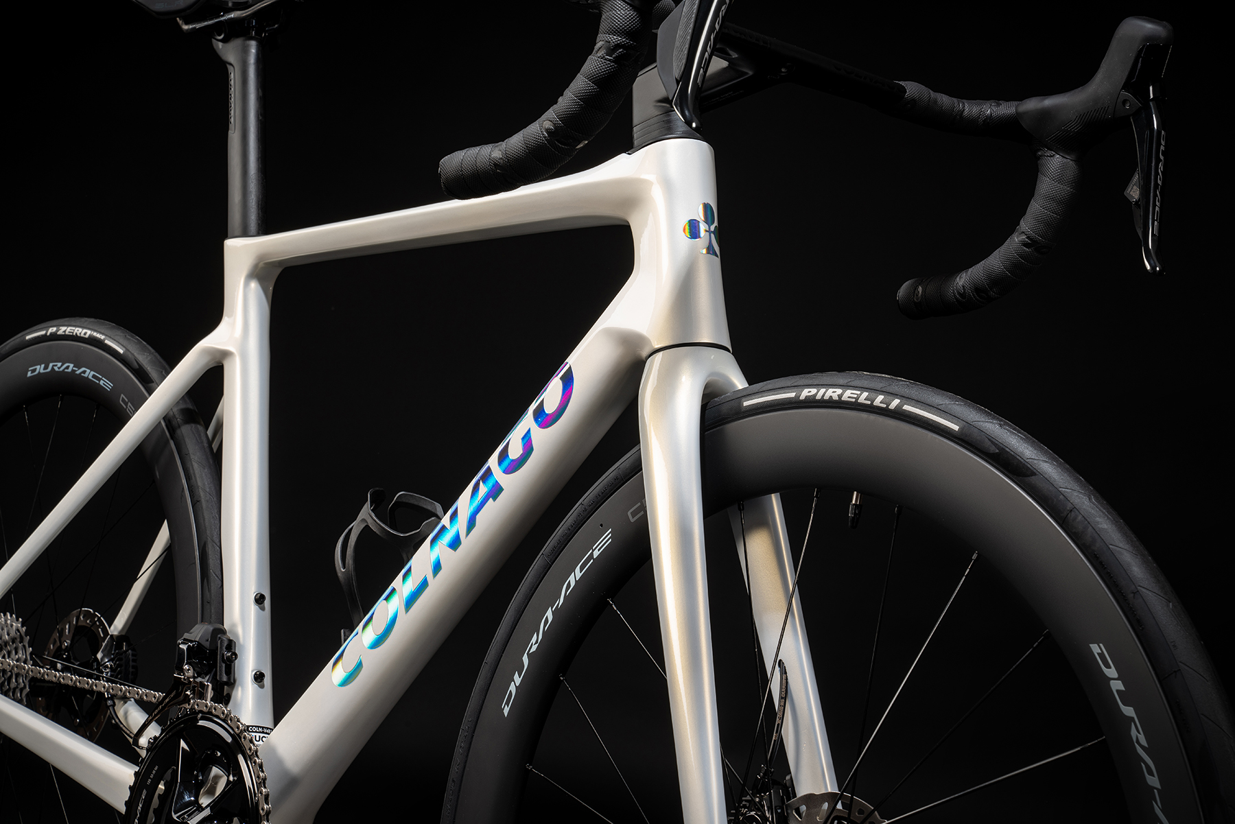 V4Rsにホログラフィックペイントを用いた4つの新カラーが追加